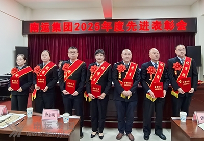05標(biāo)兵合影.jpg